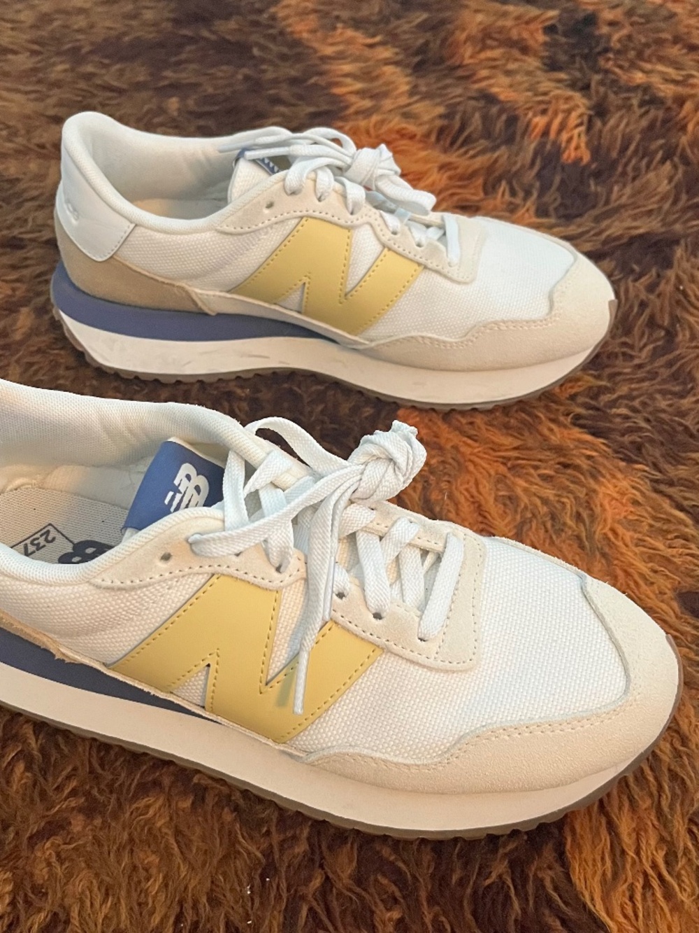 New Balance 237 Shows Sneakers Women's 9